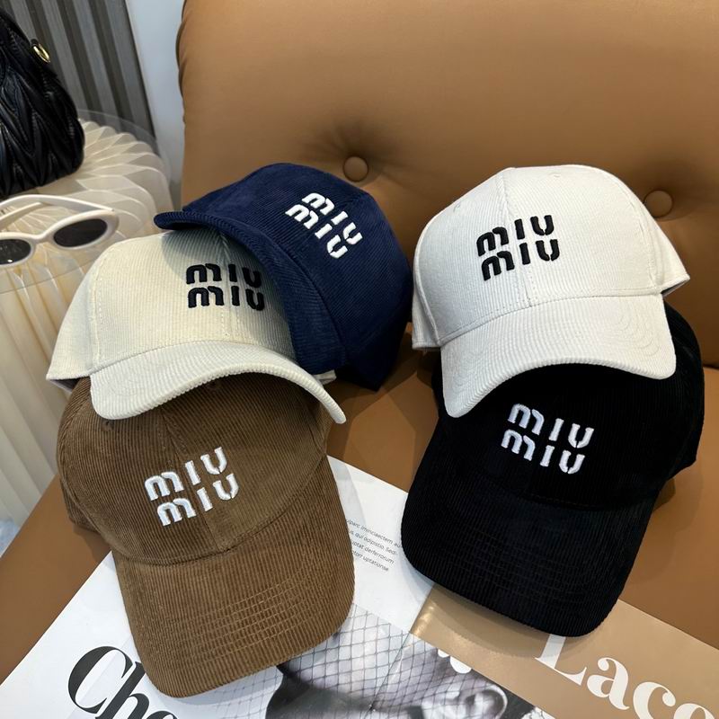 Miumiu Cap dx03